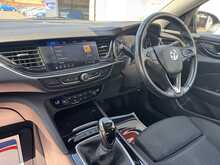 Vauxhall Insignia Turbo D SE Edition - U11311