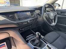 Vauxhall Insignia Turbo D SE Edition - U11311