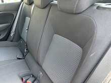 Vauxhall Insignia Turbo D SE Edition - U11311