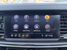 Vauxhall Insignia Turbo D SE Edition - U11311