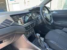 Volkswagen Polo TSI SE - U11319