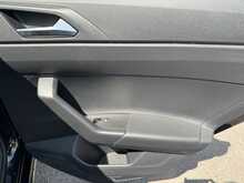 Volkswagen Polo TSI SE - U11319