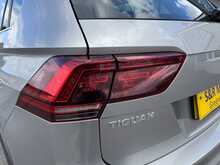 Volkswagen Tiguan TDI BlueMotion Tech R-Line - U11323