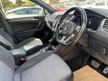 Volkswagen Tiguan TDI BlueMotion Tech R-Line - U11323