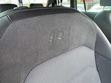 Volkswagen Tiguan TDI BlueMotion Tech R-Line - U11323