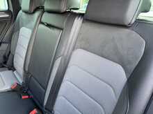 Volkswagen Tiguan TDI BlueMotion Tech R-Line - U11323