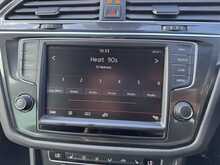 Volkswagen Tiguan TDI BlueMotion Tech R-Line - U11323