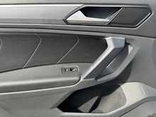 Volkswagen Tiguan TDI BlueMotion Tech R-Line - U11323