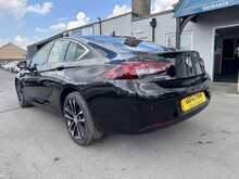 Vauxhall Insignia Turbo D Design - U11325