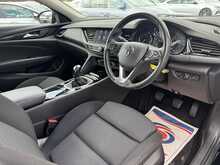 Vauxhall Insignia Turbo D Design - U11325