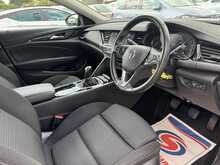 Vauxhall Insignia Turbo D Design - U11325