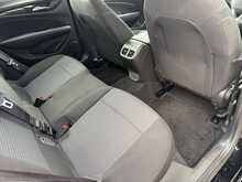 Vauxhall Insignia Turbo D Design - U11325