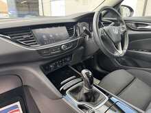 Vauxhall Insignia Turbo D Design - U11325