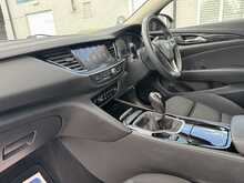 Vauxhall Insignia Turbo D Design - U11325