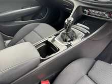 Vauxhall Insignia Turbo D Design - U11326