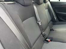 Vauxhall Insignia Turbo D Design - U11326
