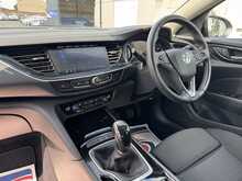 Vauxhall Insignia Turbo D Design - U11326