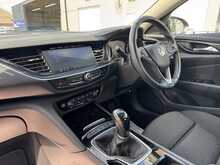 Vauxhall Insignia Turbo D Design - U11326