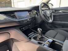 Vauxhall Insignia Turbo D Design - U11326
