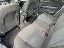 Vauxhall Insignia Turbo D Design - U11326