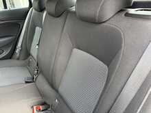 Vauxhall Insignia Turbo D Design - U11326
