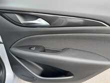 Vauxhall Insignia Turbo D Design - U11326