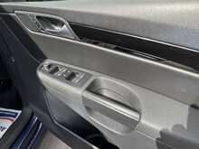 Volkswagen Sharan TDI BlueMotion Tech SEL - U11335