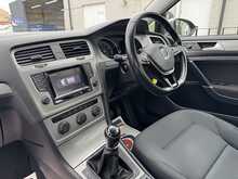 Volkswagen Golf TSI BlueMotion Tech SE - U11336