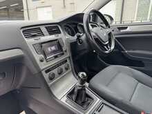 Volkswagen Golf TSI BlueMotion Tech SE - U11336