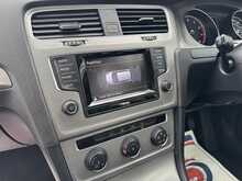 Volkswagen Golf TSI BlueMotion Tech SE - U11336