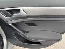 Volkswagen Golf TSI BlueMotion Tech SE - U11336