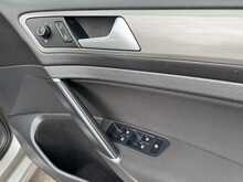 Volkswagen Golf TSI BlueMotion Tech SE - U11336
