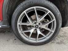 Mercedes-Benz GLC GLC300e AMG Line - U11341