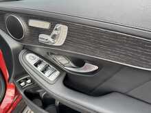 Mercedes-Benz GLC GLC300e AMG Line - U11341
