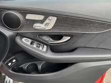 Mercedes-Benz GLC GLC300e AMG Line - U11341