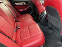 Jaguar F-PACE D200 MHEV R-Dynamic SE - U11349