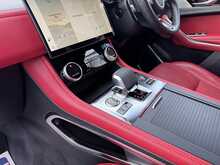 Jaguar F-PACE D200 MHEV R-Dynamic SE - U11349