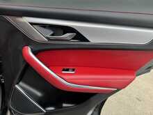 Jaguar F-PACE D200 MHEV R-Dynamic SE - U11349