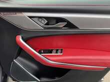 Jaguar F-PACE D200 MHEV R-Dynamic SE - U11349