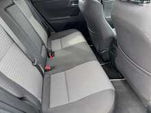 Toyota Auris VVT-h Design - U11364