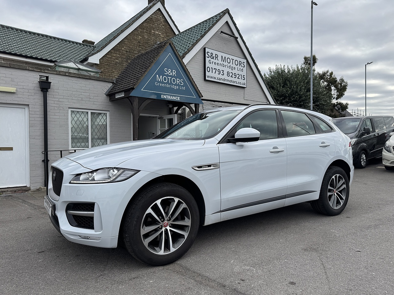 2019 Jaguar F-Pace