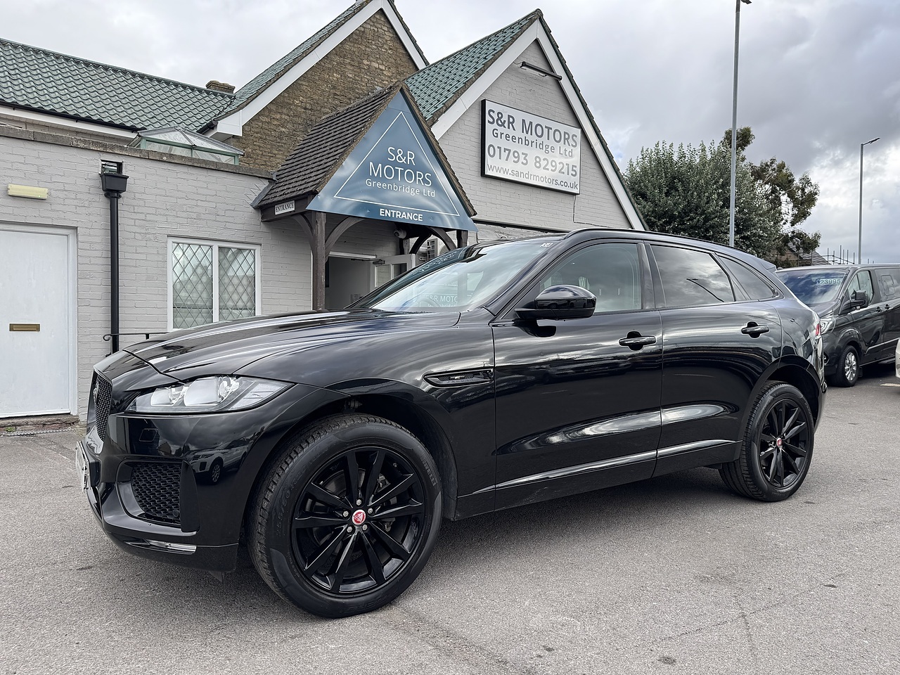 2019 Jaguar F-Pace