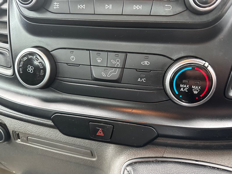 Ford 350 EcoBlue Leader 2.0 2dr Dropside Manual Diesel