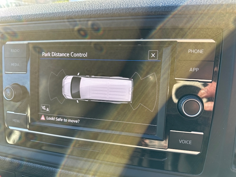 Volkswagen 2.0 TDI CR35 Trendline Panel Van 5dr Diesel Manual FWD LWB High Roof Euro 6 (s/s) (140 ps)