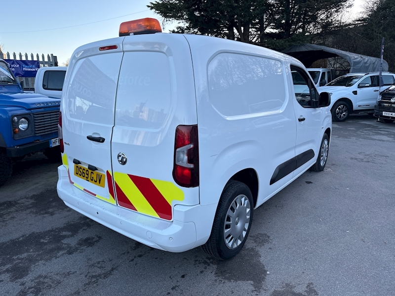 Vauxhall 1.5 Turbo D 2000 Sportive Panel Van 4dr Diesel Manual L1 H1 Euro 6 (s/s) (75 ps)