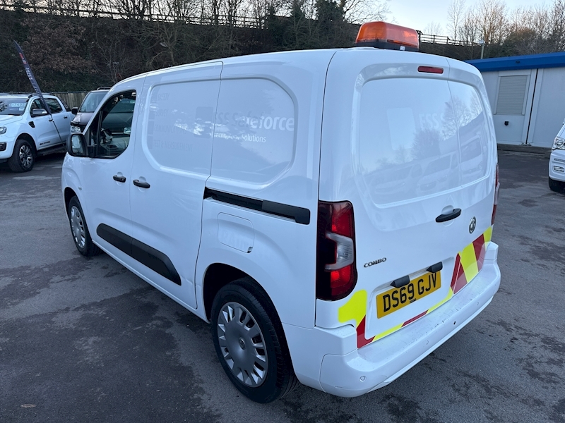 Vauxhall 1.5 Turbo D 2000 Sportive Panel Van 4dr Diesel Manual L1 H1 Euro 6 (s/s) (75 ps)
