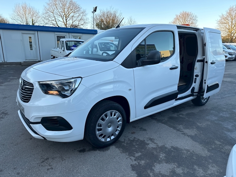 Vauxhall 1.5 Turbo D 2000 Sportive Panel Van 4dr Diesel Manual L1 H1 Euro 6 (s/s) (75 ps)