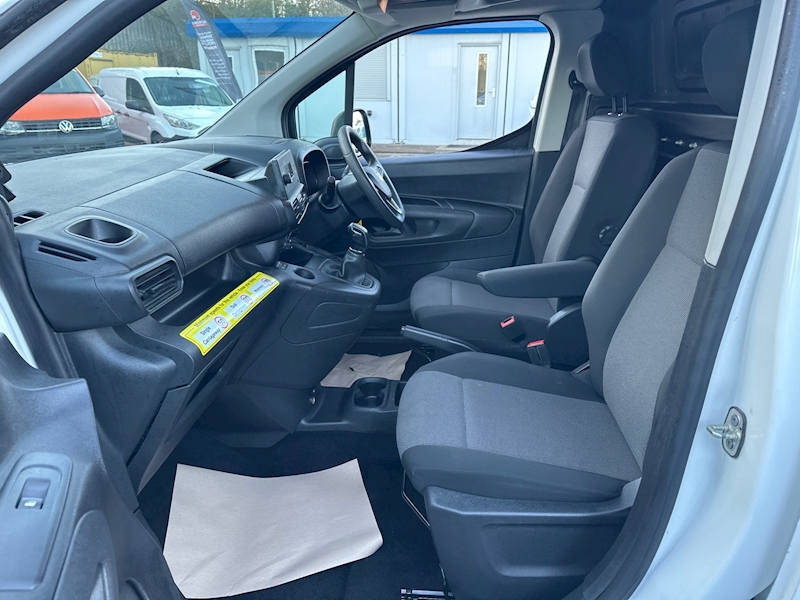 Vauxhall 1.5 Turbo D 2000 Sportive Panel Van 4dr Diesel Manual L1 H1 Euro 6 (s/s) (75 ps)