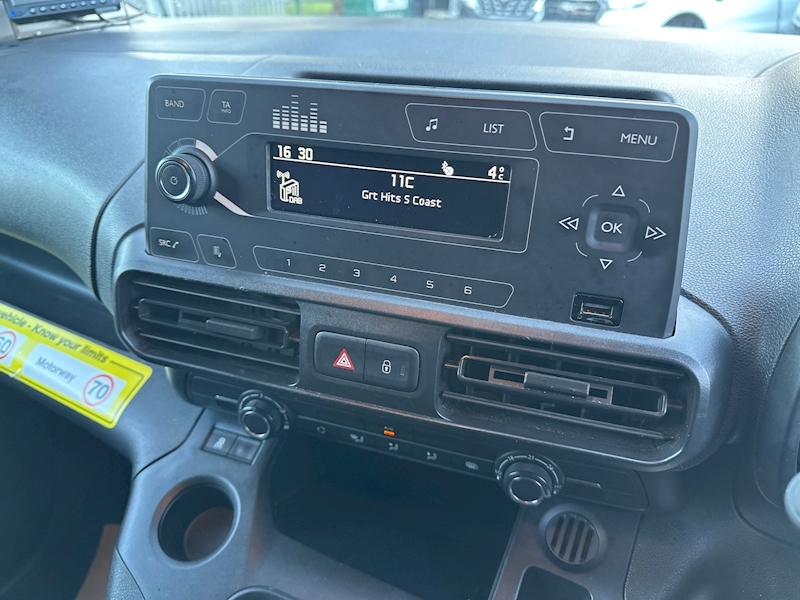 Vauxhall 1.5 Turbo D 2000 Sportive Panel Van 4dr Diesel Manual L1 H1 Euro 6 (s/s) (75 ps)