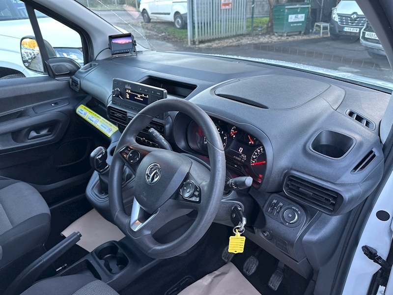 Vauxhall 1.5 Turbo D 2000 Sportive Panel Van 4dr Diesel Manual L1 H1 Euro 6 (s/s) (75 ps)